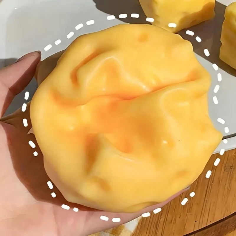🧀 Squishy Fromage XXL – Balle Anti-Stress Moelleuse à Pétrir