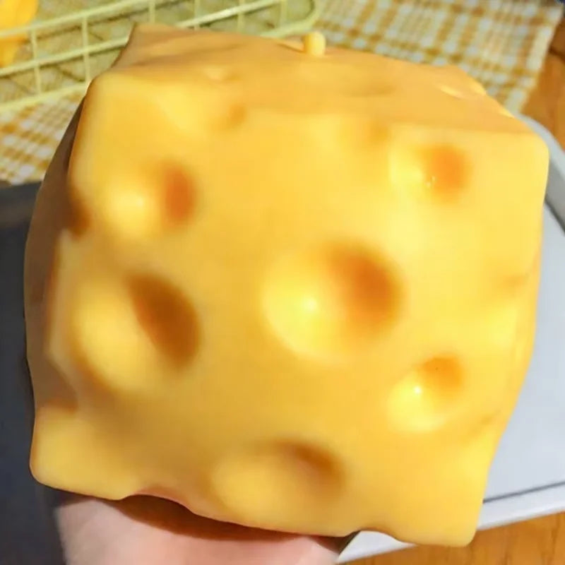 🧀 Squishy Fromage XXL – Balle Anti-Stress Moelleuse à Pétrir